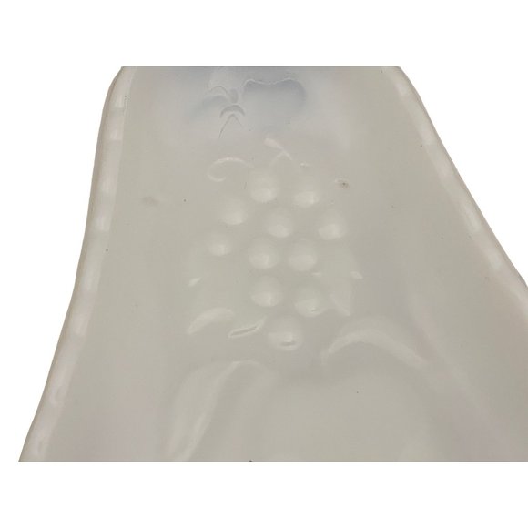 Hazel Atlas Milk Glass - Blossom Pattern - 2 Relish Trays - Pear Shaped - Picture 5 of 8